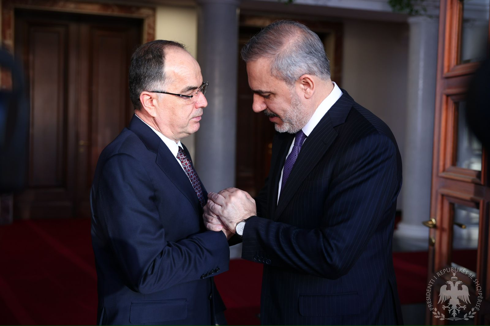bashkepunimi shqiptaro turk i frytshem presidenti begaj takohet me ministrin e jashtem te turqise vleresime per mbeshtetjen ndaj kosoves