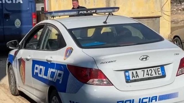 emrat plagosi me arme zjarri nje 40 vjecar vetedorezohet autori ne durres