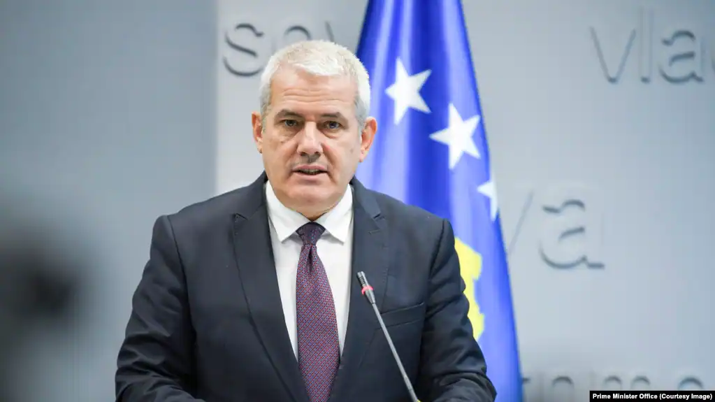 mbyllen kater komuna ne dragash svecla institucioni i vetem i serbise ne kosove do jete vetem ambasada e saj ne prishtine