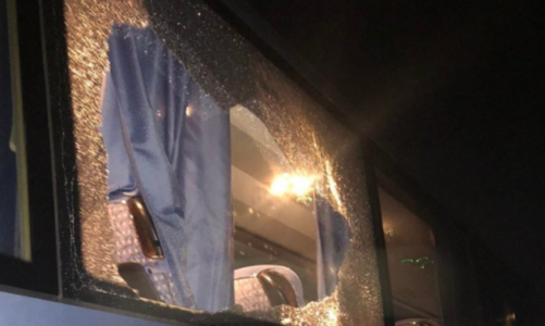 po udhetonin permes serbise sulmohen dy autobuse pasagjeresh nga kosova