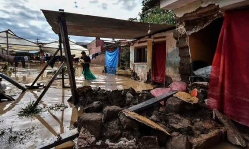 85 per qind e qyteteve te bolivise jane ne gatishmeri per shkak te reshjeve