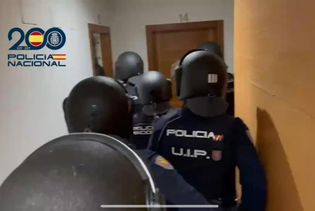 arrestimi i 17 personave ne spanje dhe kapja e 820 kilograme kokaine autoritetet hetojne lidhjen me el gordo n shqiptar