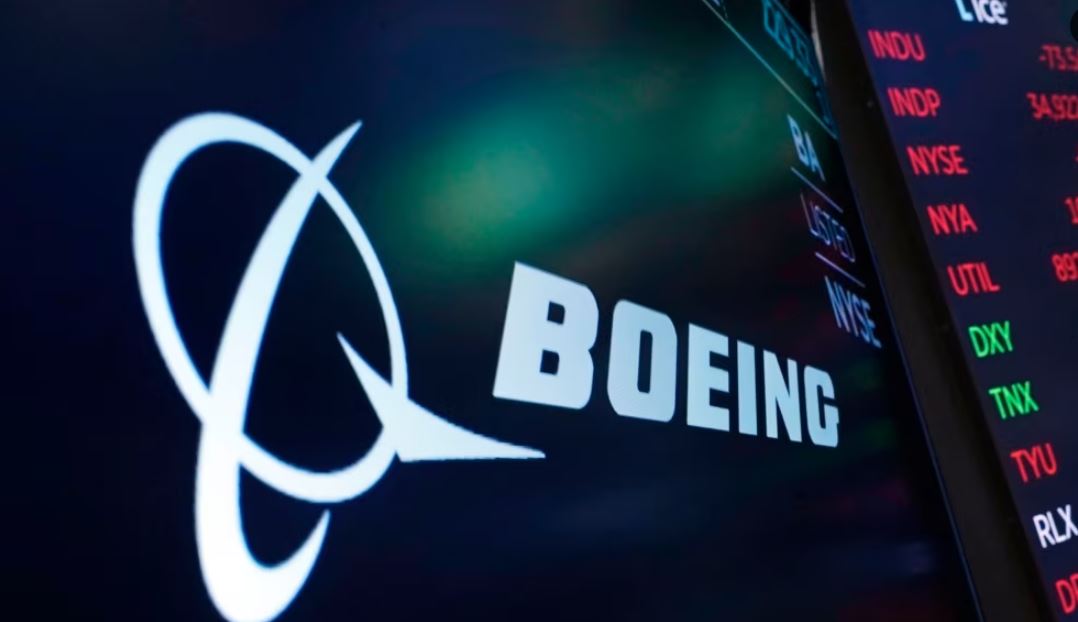 Defektet në avionët Boeing 737 Max, ndryshime në kompani, shkarkohet drejtuesi