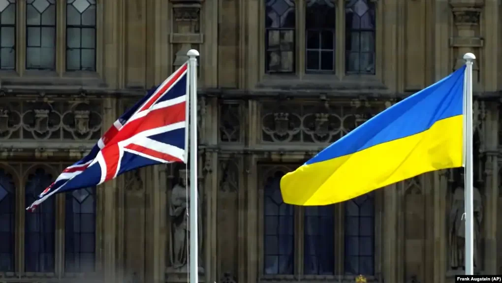 dy vite nga nisja e konfliktit ne ukraine britania vendos sanksione te reja ndaj rusise
