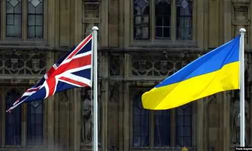 dy vite nga nisja e konfliktit ne ukraine britania vendos sanksione te reja ndaj rusise