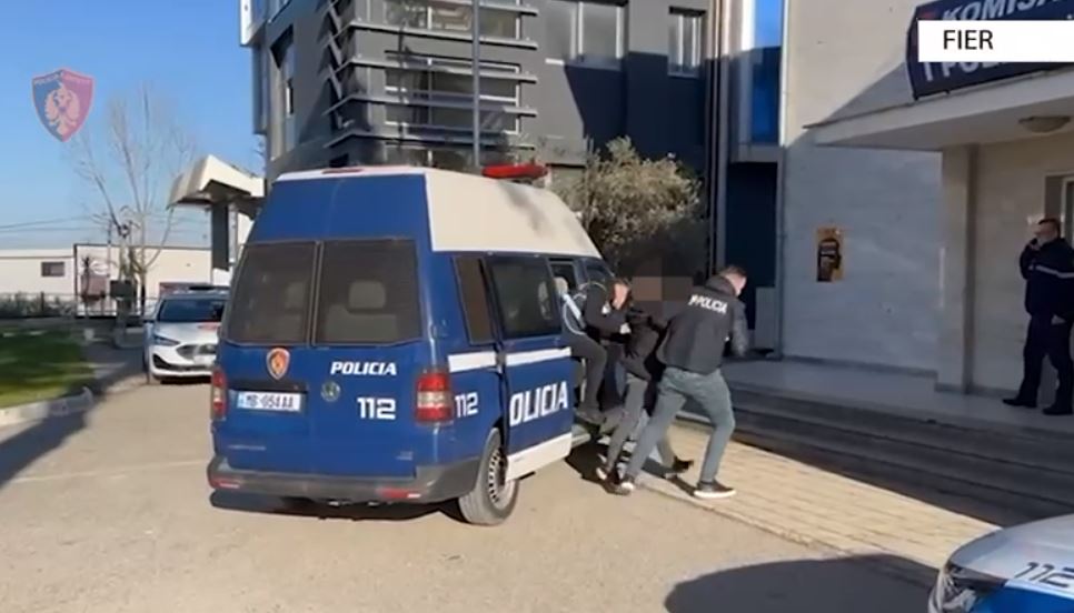 e rende ne fier arrestohet 29 vjecari dhunonte dhe perndiqte te shoqen i shperndau edhe video intime ne rrjetet sociale