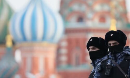 hakmarrje per aktivizmin rriten rastet kunder ekstremizmit ne rusi ligjet perdoren kunder kundershtareve te putinit