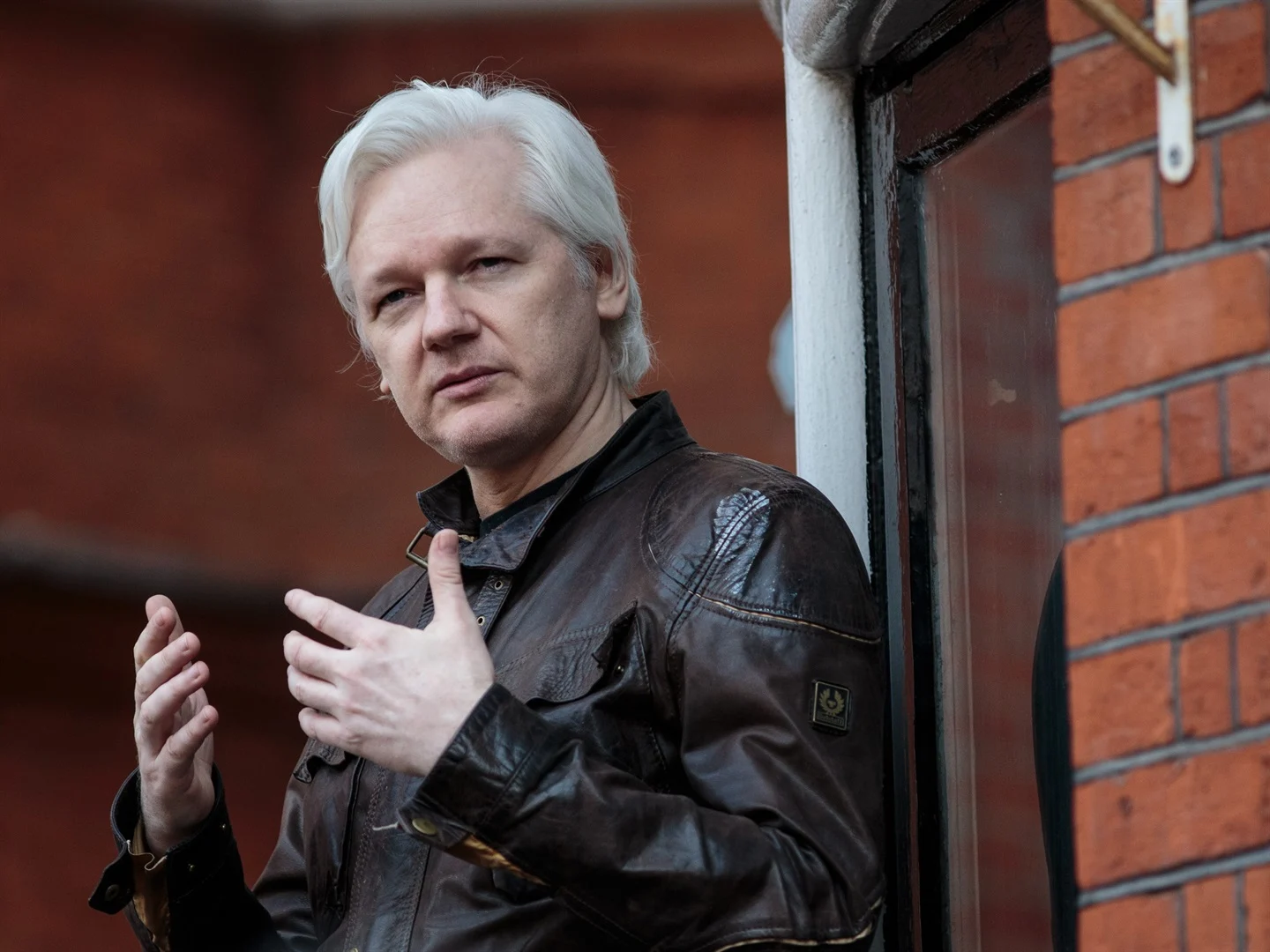 julian assange ben perpjekjen e fundit ne gjykaten e mbreterise se bashkuar per te shmangur ekstradimin ne shba