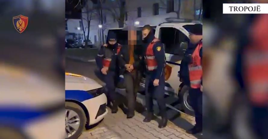 kontrabandoi nga kosova pije alkoolike dhe energjike arrestohet 54 vjecari ne morine
