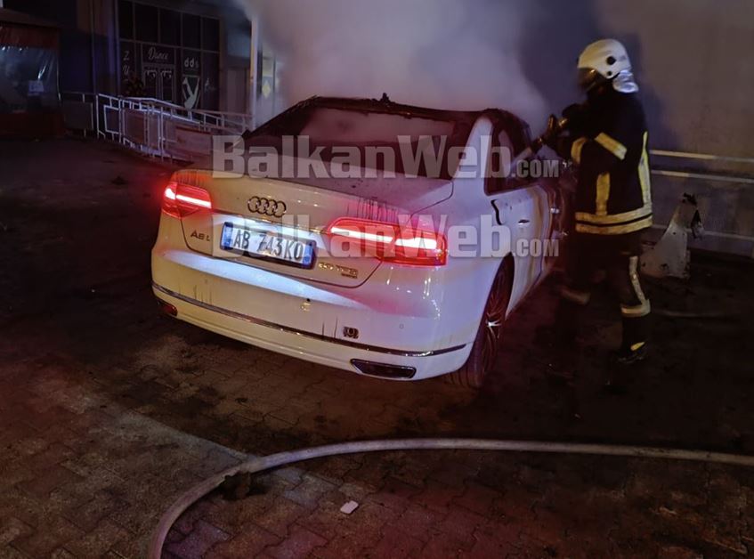 molotov makines shihni si eshte shkaterruar audi i ne shkoder pamjet