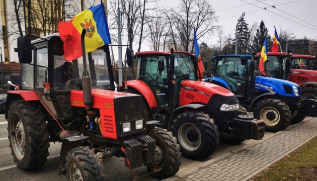 qeveria rumune bie dakord me fermeret per ti dhene fund protestave