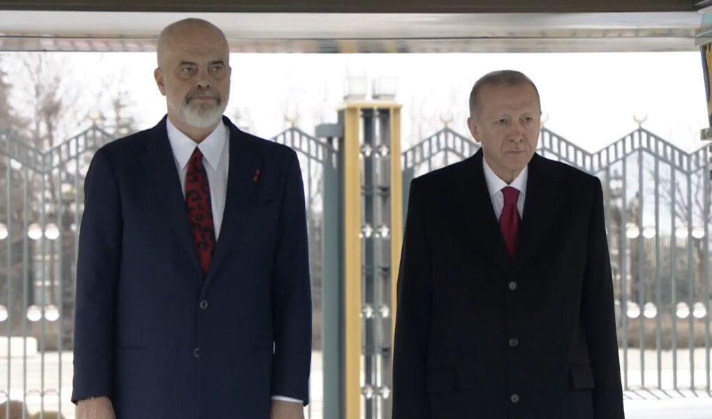 rama vizite zyrtare ne turqi pritet nga presidenti erdogan homazhe edhe ne mauzoleumin e mustafa kemal ataturk