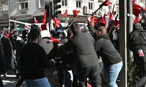 studentet kunder hapjes se universiteteve private demostrate ne qender te athines plagosen 8 te rinj