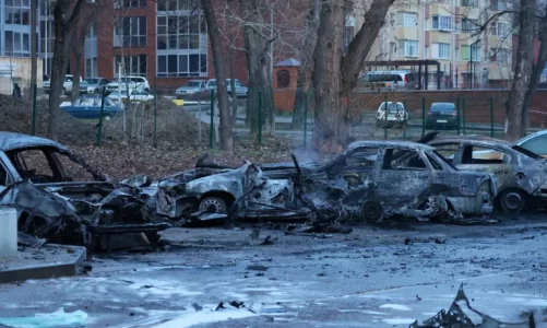 ukrainas sulmon qytetin rus prane kufirit vriten tre civile pas goditjes nga droni kamikaz