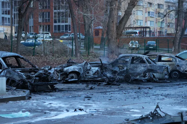 ukrainas sulmon qytetin rus prane kufirit vriten tre civile pas goditjes nga droni kamikaz