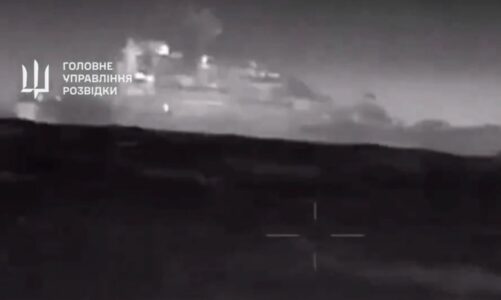 video dronet ukrainas shkaterrojne nje anije ruse ne krime ja momenti i sulmit