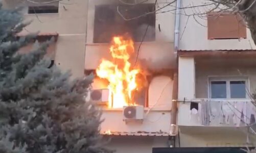 video perfshihet nga flaket apartamenti ne elbasan pronari plagoset pasi tentoi te shuaje zjarrin
