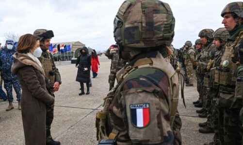 vullnetaret franceze vriten ne ukraine franca paralajmeron rusia do te pergjigjet