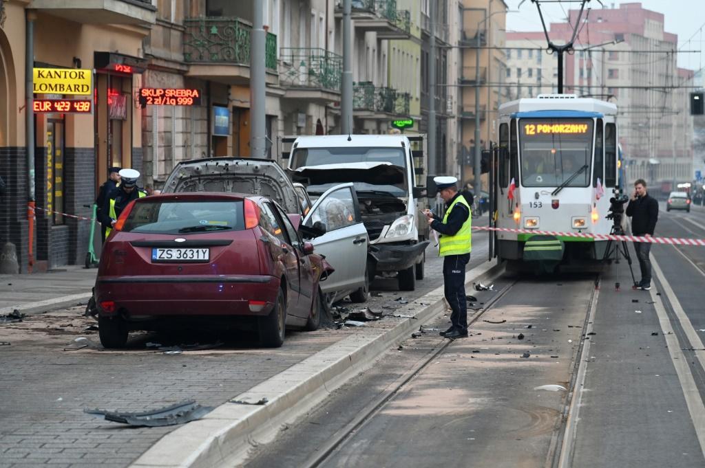 19 te plagosur pasi makina godet turmen ne poloni