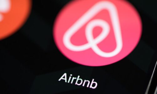 airbnb ndalon perdorimin e kamerave te sigurise ne mbare boten