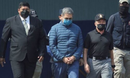 akuzohej per trafik droge ish presidenti i hondurasit denohet perjete ne shba