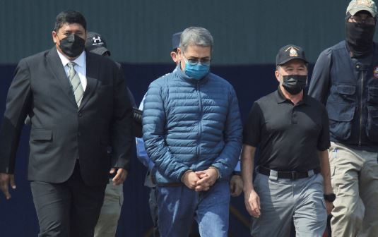 akuzohej per trafik droge ish presidenti i hondurasit denohet perjete ne shba