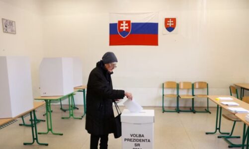korcok dhe pellegrini vazhdojne garen per president ne sllovaki