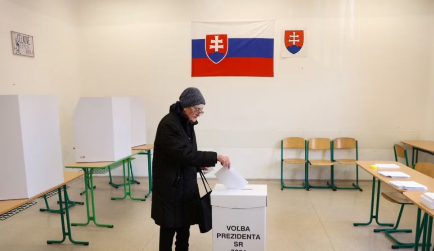 korcok dhe pellegrini vazhdojne garen per president ne sllovaki