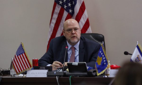 kosova te tregohet kreative ne dialogun me serbine ambasadori amerikan ne prishtine ja si hapet rruga e vendit drejt be se