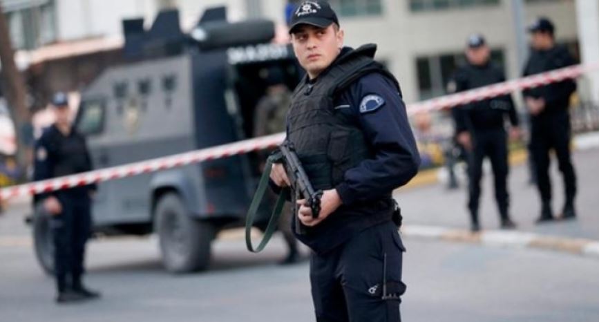 po planifikonin sulme terroriste para zgjedhjeve lokale arrestohen 33 persona ne turqi kishin lidhje me isis in