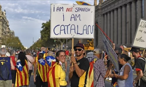 qeveria spanjolle bllokon iniciativen per pavaresine e katalonjes