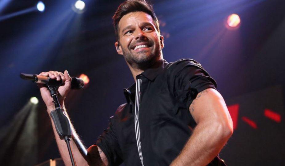 Ricky Martin zbulon se kush ishte personi që e shtyu të pranonte publikisht homoseksualitetin e tij