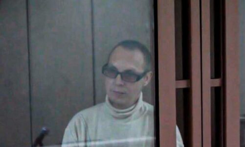 rusi gjashte vjet burg per blogerin qe beri thirrje per zjarrvenie ne zyrat e rekrutimit