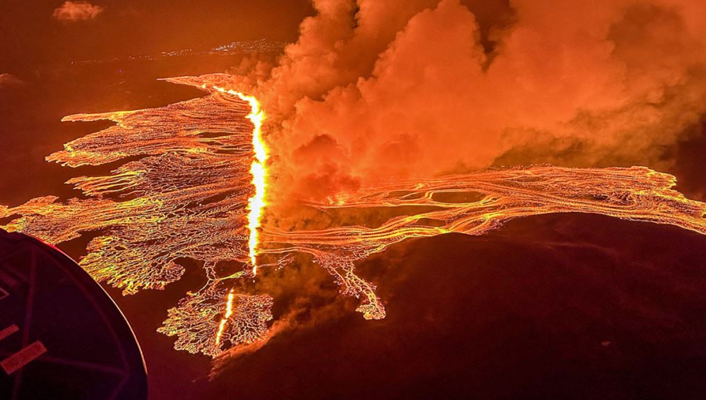 shperthen vullkani ne islande meteorologet paralajmerojne lava mund te derdhet ne atlantikun e veriut