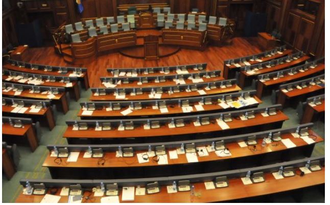 sot ne kuvendin e kosoves mblidhen te gjitha ish deputetet e legjislaturave te meparshme
