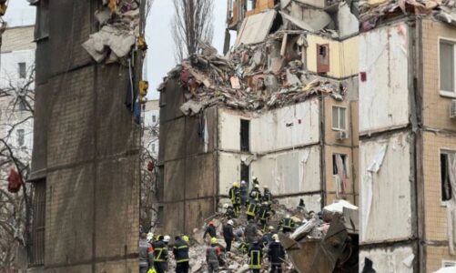 sulmi rus ne nje ndertese apartamentesh ne odessa 11 te vdekur mes tyre 2 femije