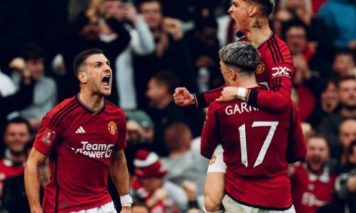 video fund thriller ne old trafford manchester united kualifikohet ne gjysmefinale te fa cup bie liverpool