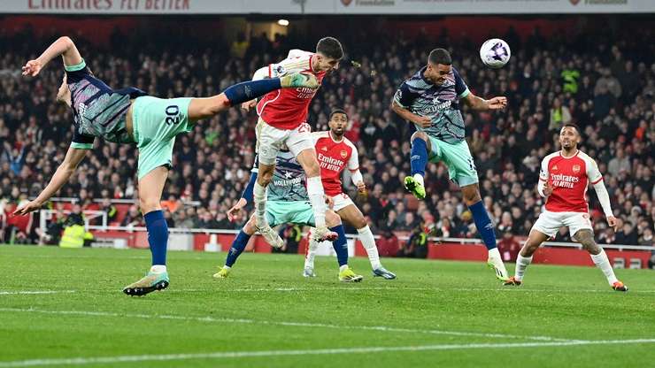 video thriller ne londer arsenali vuan por fiton ndaj brentford merr komanden e premier league