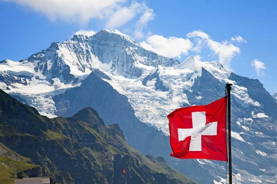 zvicer referendum per rritjen dhe moshen e pensionit