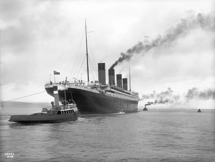 100 vite me pare titanic nisi udhetimin e pare dhe te fundit