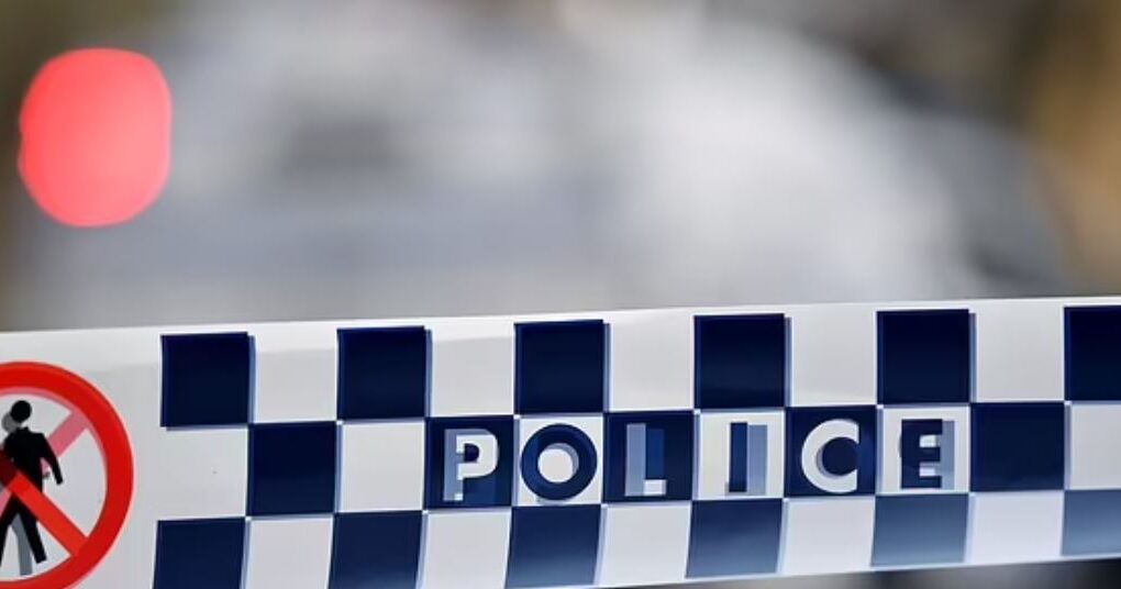aksident i tmerrshem ne australi makina perplaset me pemen humbin jeten 3 vellezer njeri 9 vjec