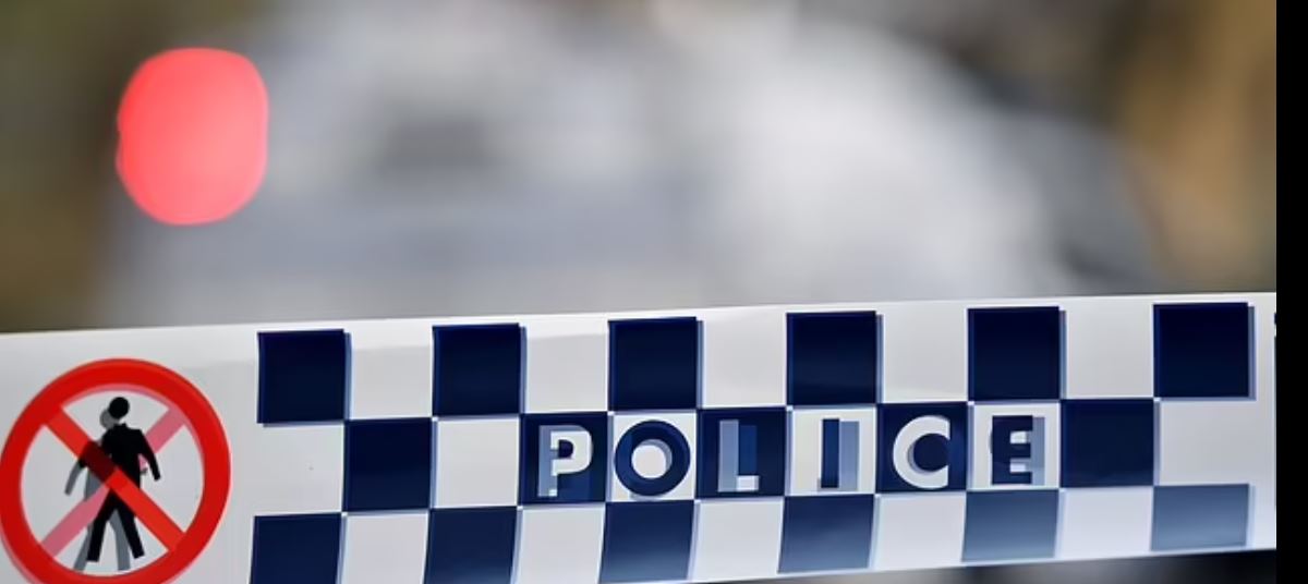 aksident i tmerrshem ne australi makina perplaset me pemen humbin jeten 3 vellezer njeri 9 vjec