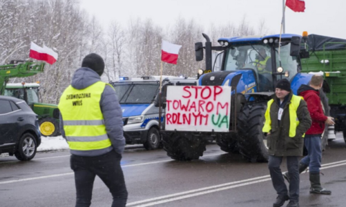 fermeret polake protestojne ne dy pika kontrolli ne kufi me ukrainen