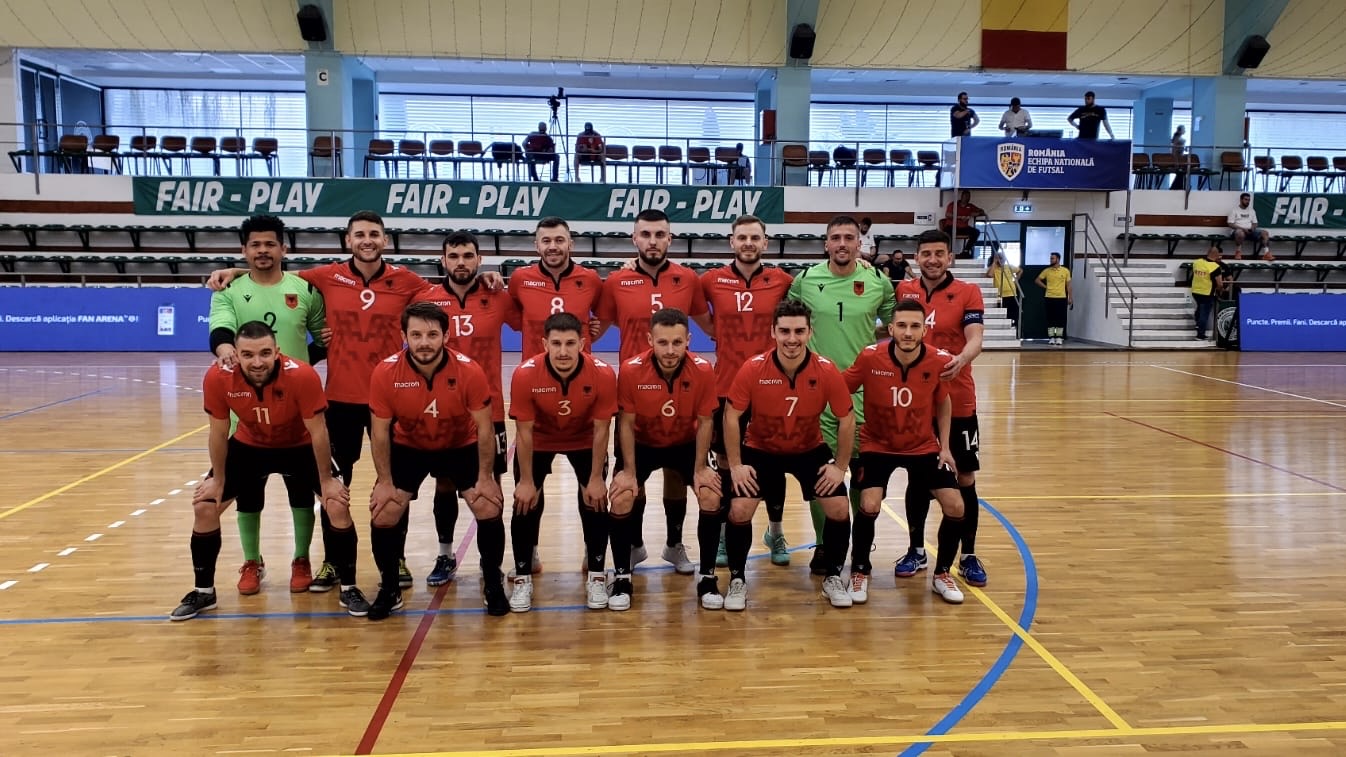 futsall shqiperia luan ndeshjen e pare miqesore me rumanine
