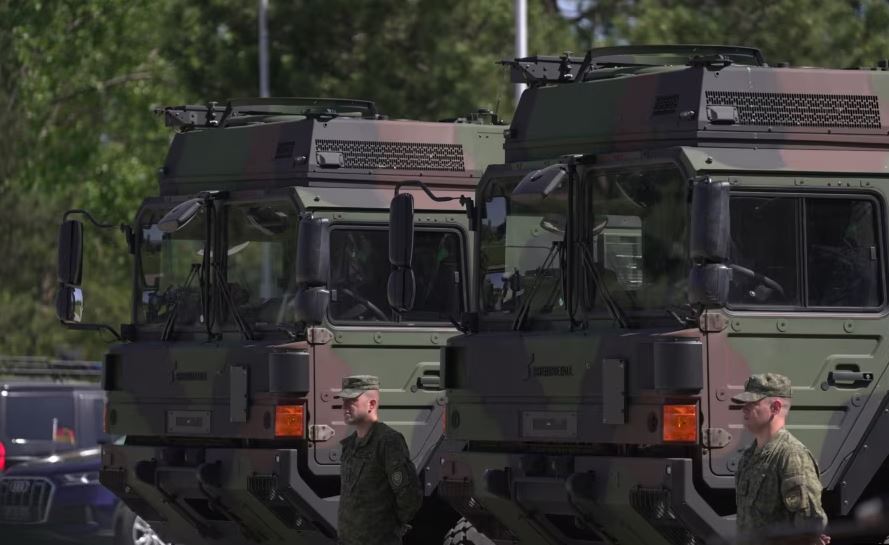 gjermania dhuron pese kamione ushtarake per kosoven