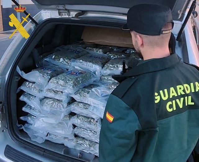 kapen me 180 kg marijuane arrestohen dy shqiptare ne spanje