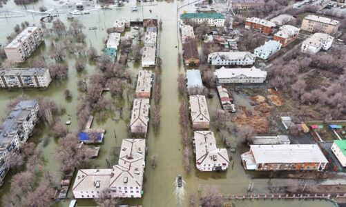 katastrofa me e madhe ne 80 vjet permbytjet shkaterrojne rajonet e rusise dhe kazakistanit por me e keqja ende nuk ka ardhur