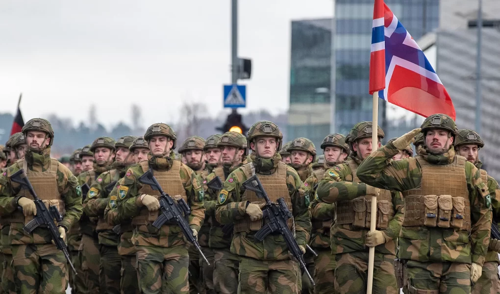 kercenimi i mundshem rus norvegjia ndjek hapat e danimarkes planifikon rekrutime masive ne ushtri