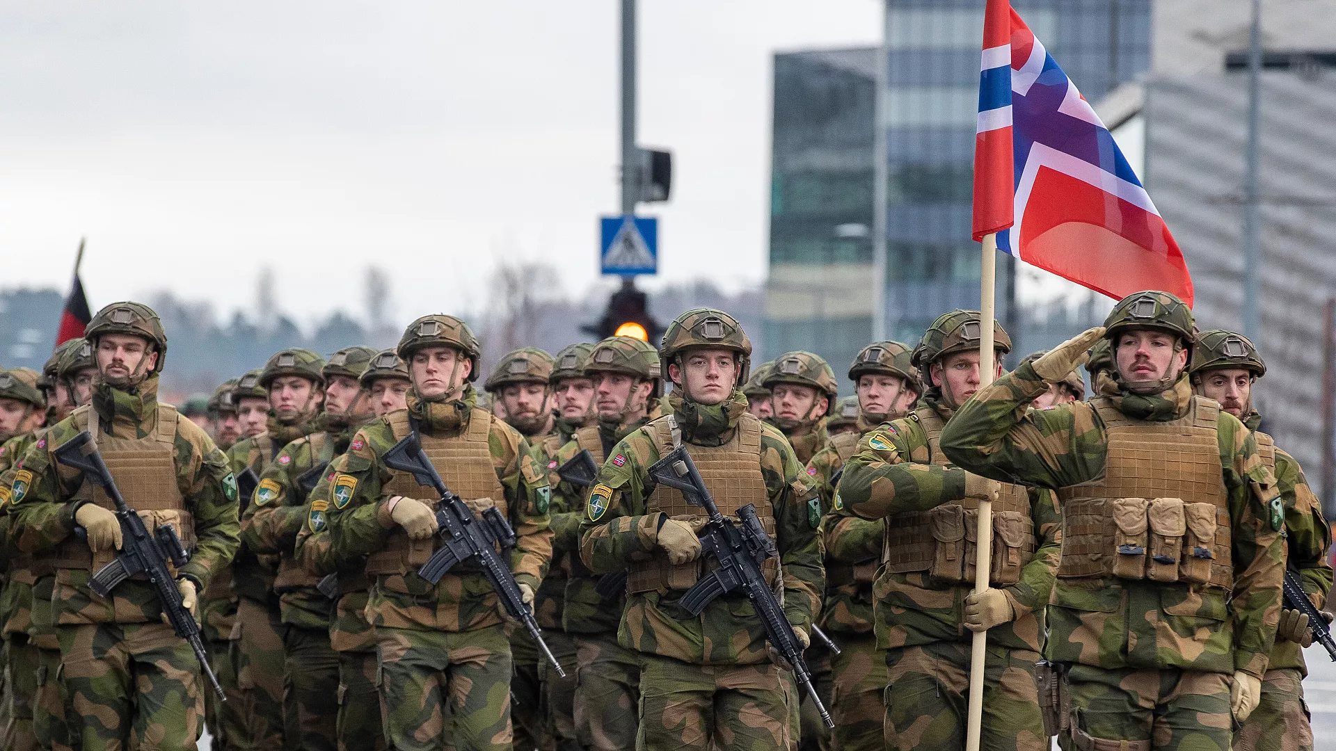 kercenimi i mundshem rus norvegjia ndjek hapat e danimarkes planifikon rekrutime masive ne ushtri