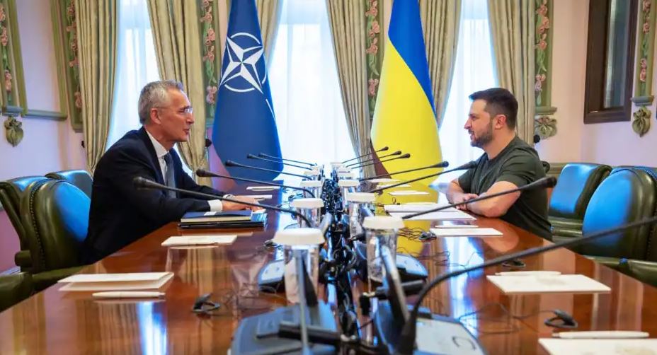 keshilli nato ukraine takohet lidhur me sistemet ajrore per kievin zelensky kemi nevoje per arme predha makina ushtarake dhe drone